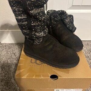 UGG Camaya Boots